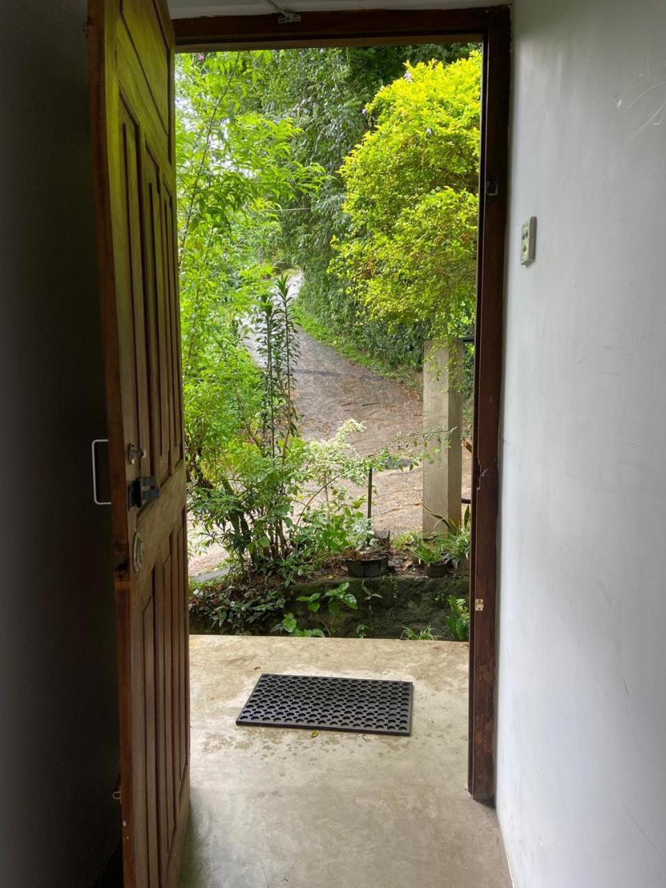 Upland Inn Kandy Ngoại thất bức ảnh